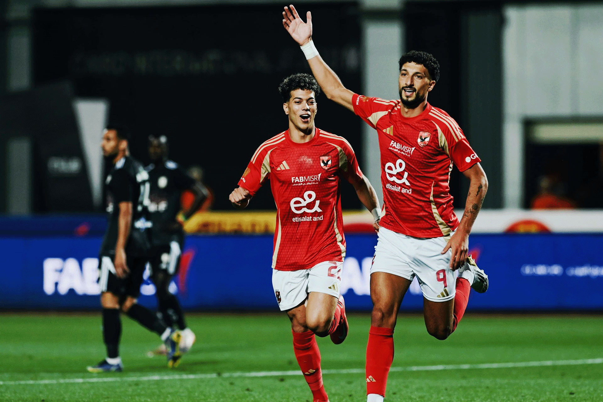 الأهلي يكتسح فاركو بسداسية ويتوج بطلاً للدوري المصري للمرة الـ 45