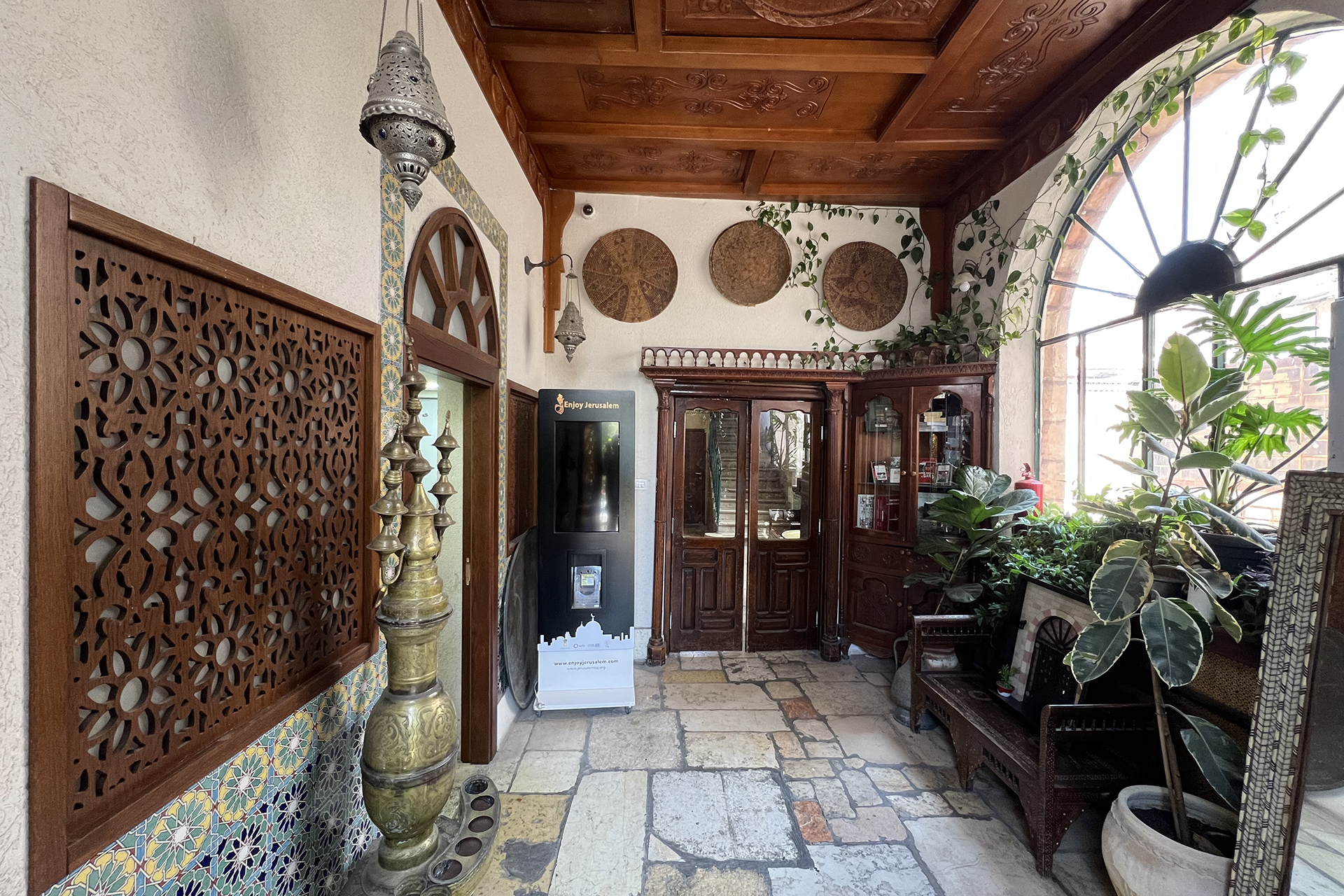 فندق الجيروسالم.. قصر عثماني بأثاث مصري في قلب القدس