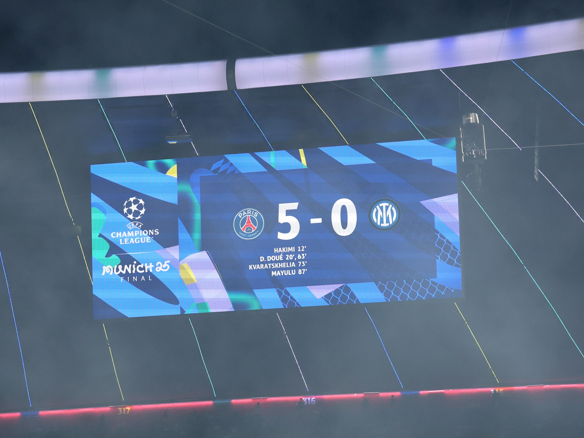 باريس سان جيرمان يتوج بلقب دوري أبطال أوروبا للمرة الأولى في تاريخه