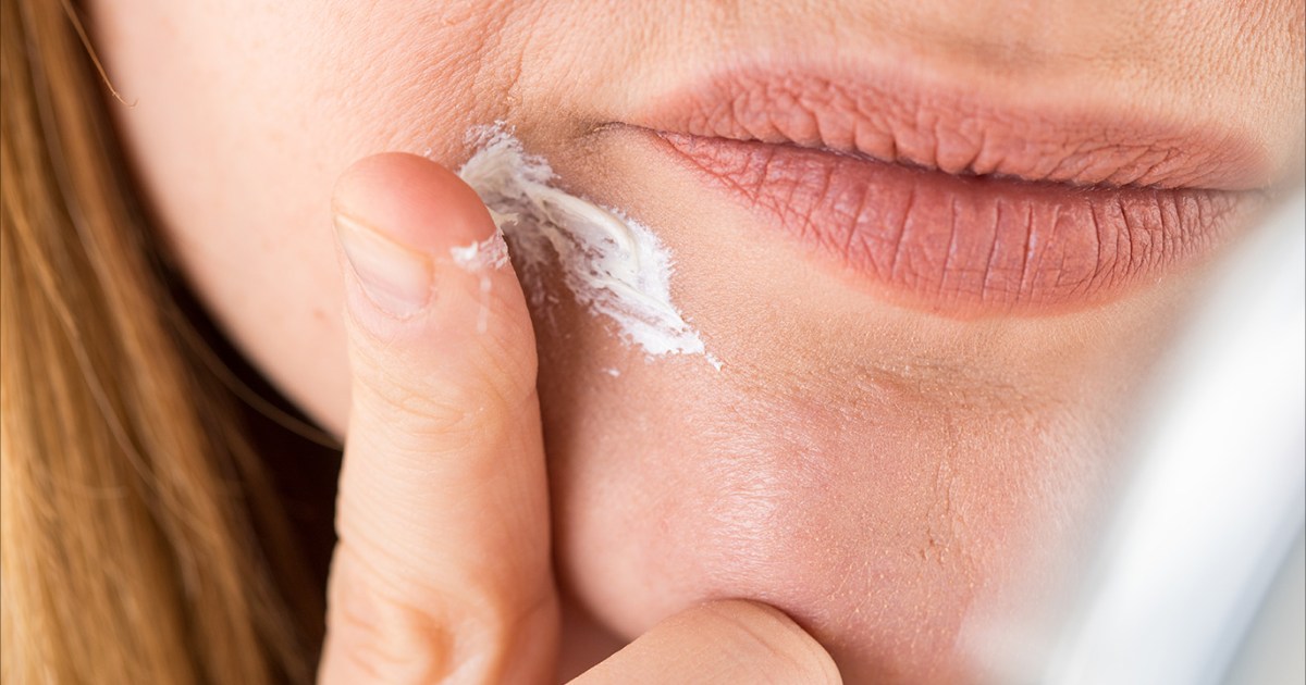 واحدة من كل أربع نساء تقول إنها تعاني من أعراض الأكزيما بعد انقطاع الطمث