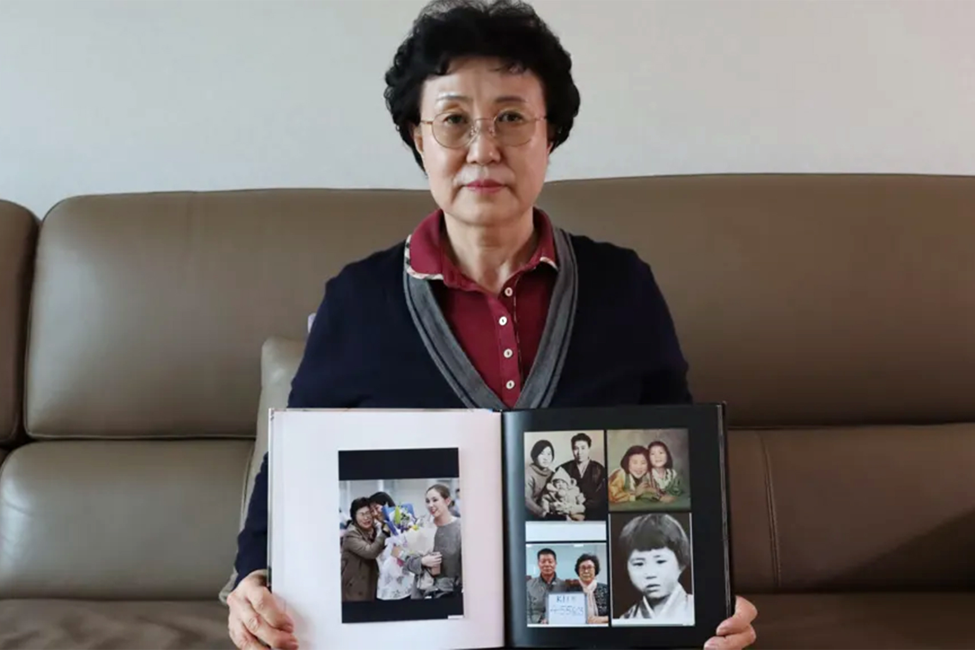 “لقاء مؤثر بعد 44 عامًا: أم كورية تجد ابنتها “المختطفة” في تبني غير قانوني”