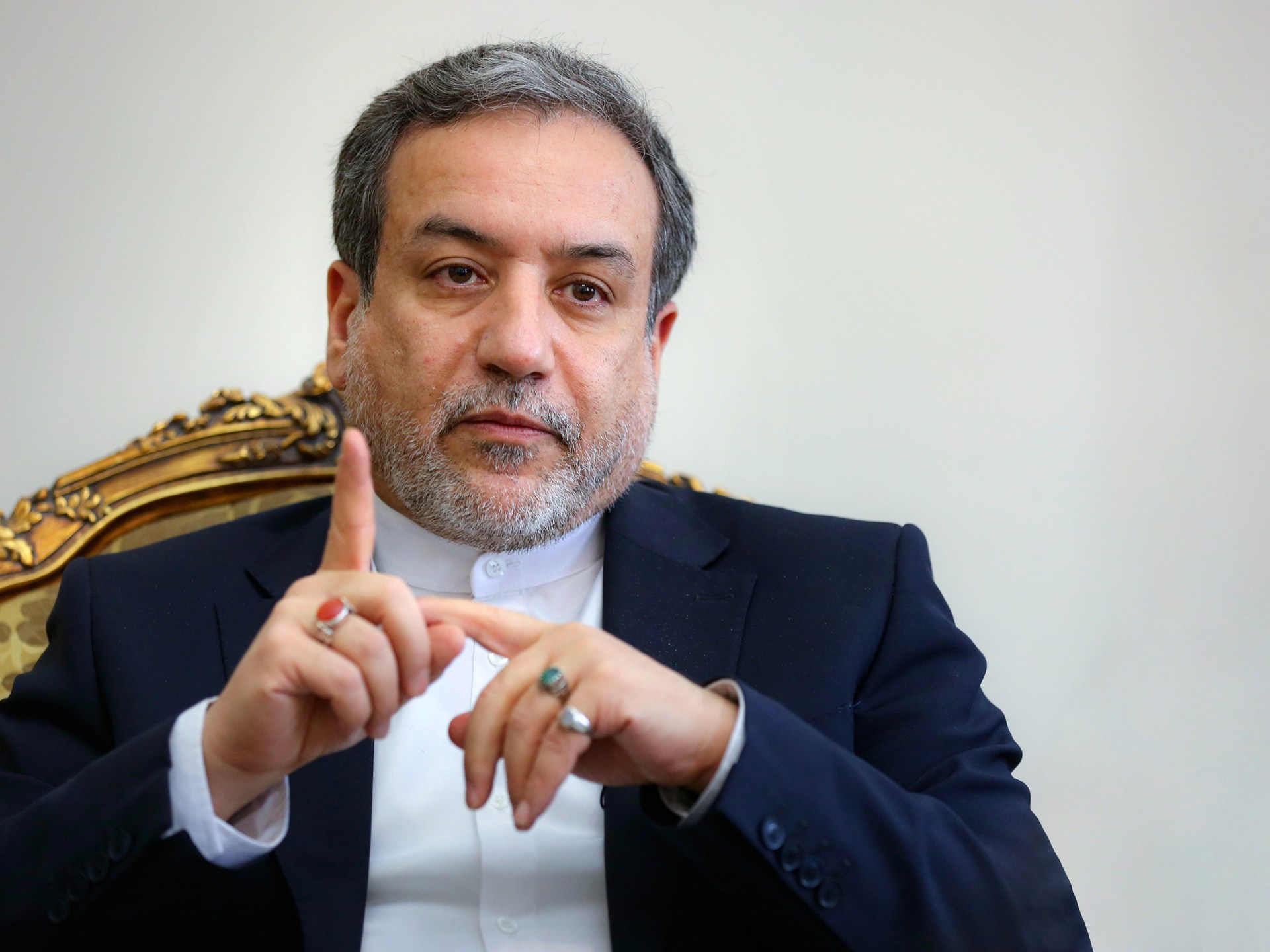 وزير الخارجية الإيراني: لن نتنازل عن حقوقنا النووية