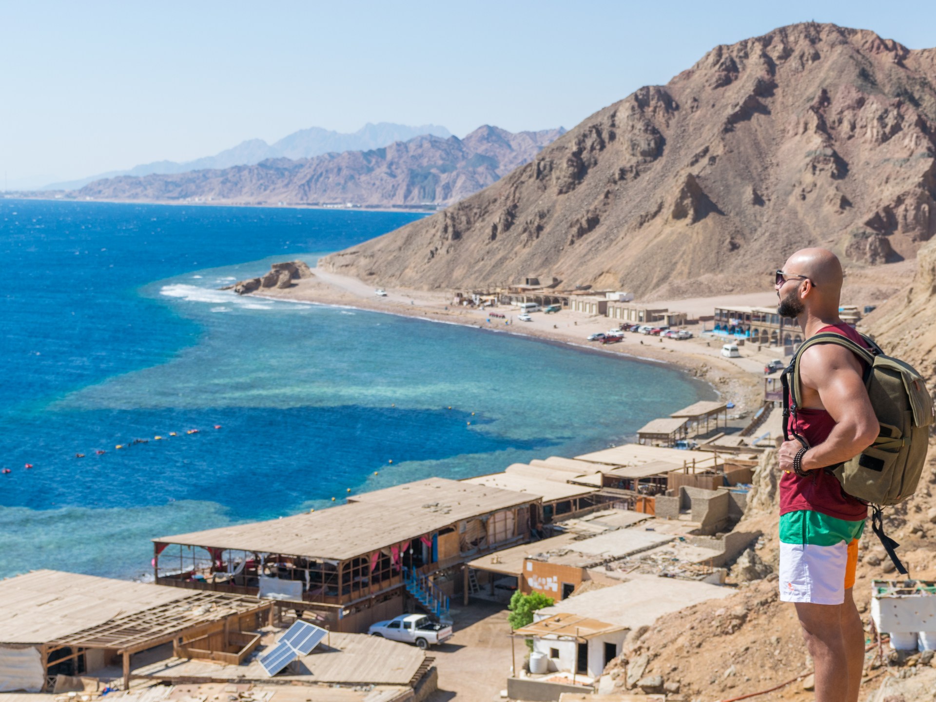 دهب: جنة الشباب في سيناء – 7 أسباب تجعلها وجهتك المثالية