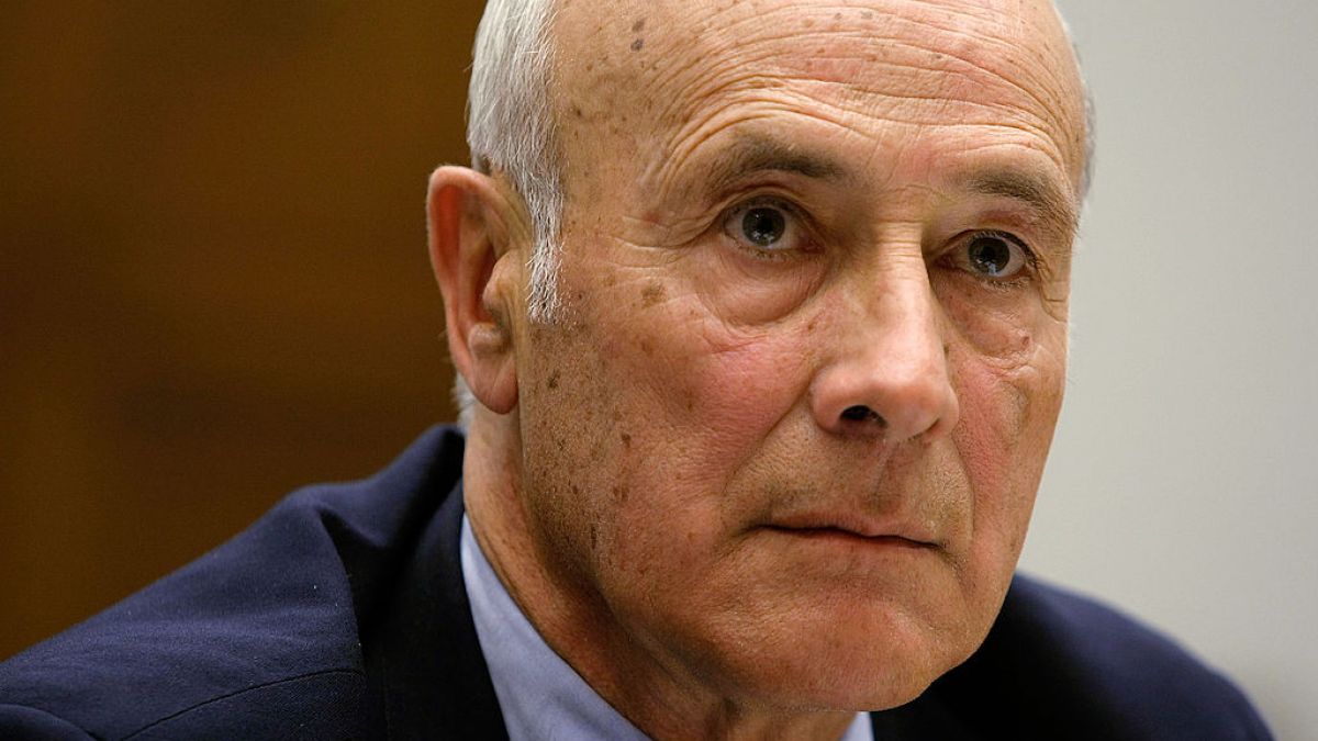 جوزيف ناي.. مطلق الرصاصة الناعمة التي تقتل أيضا