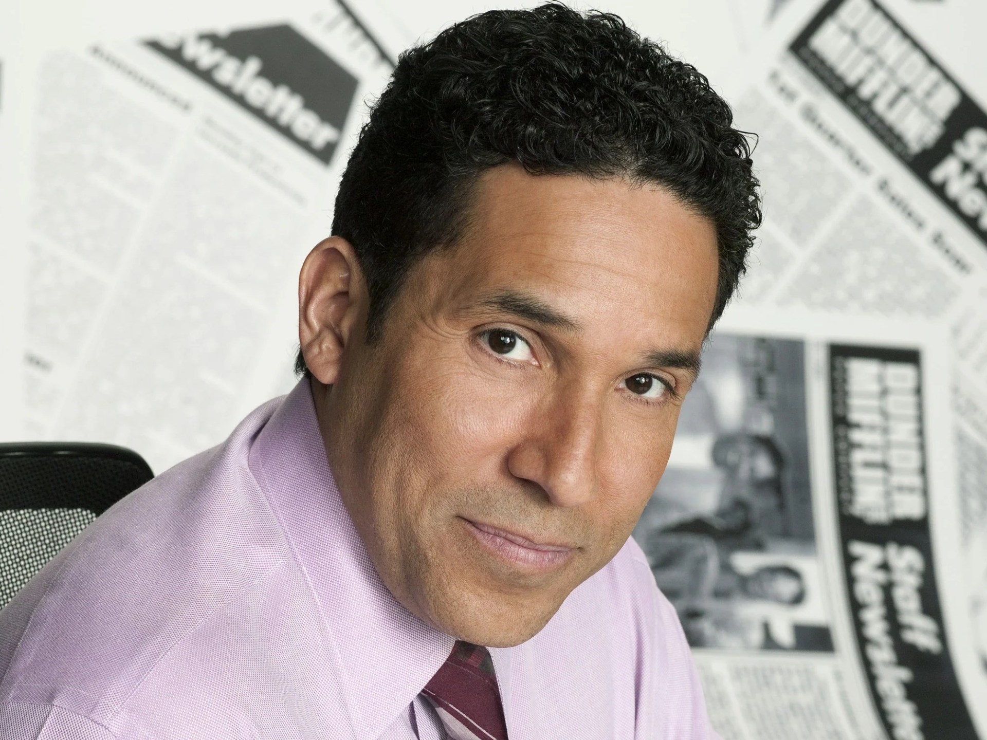 خبر سار لمحبي "ذا أوفيس": بدء عرض مسلسل "ذا بيبر" في سبتمبر بوجود أوسكار مارتينيز