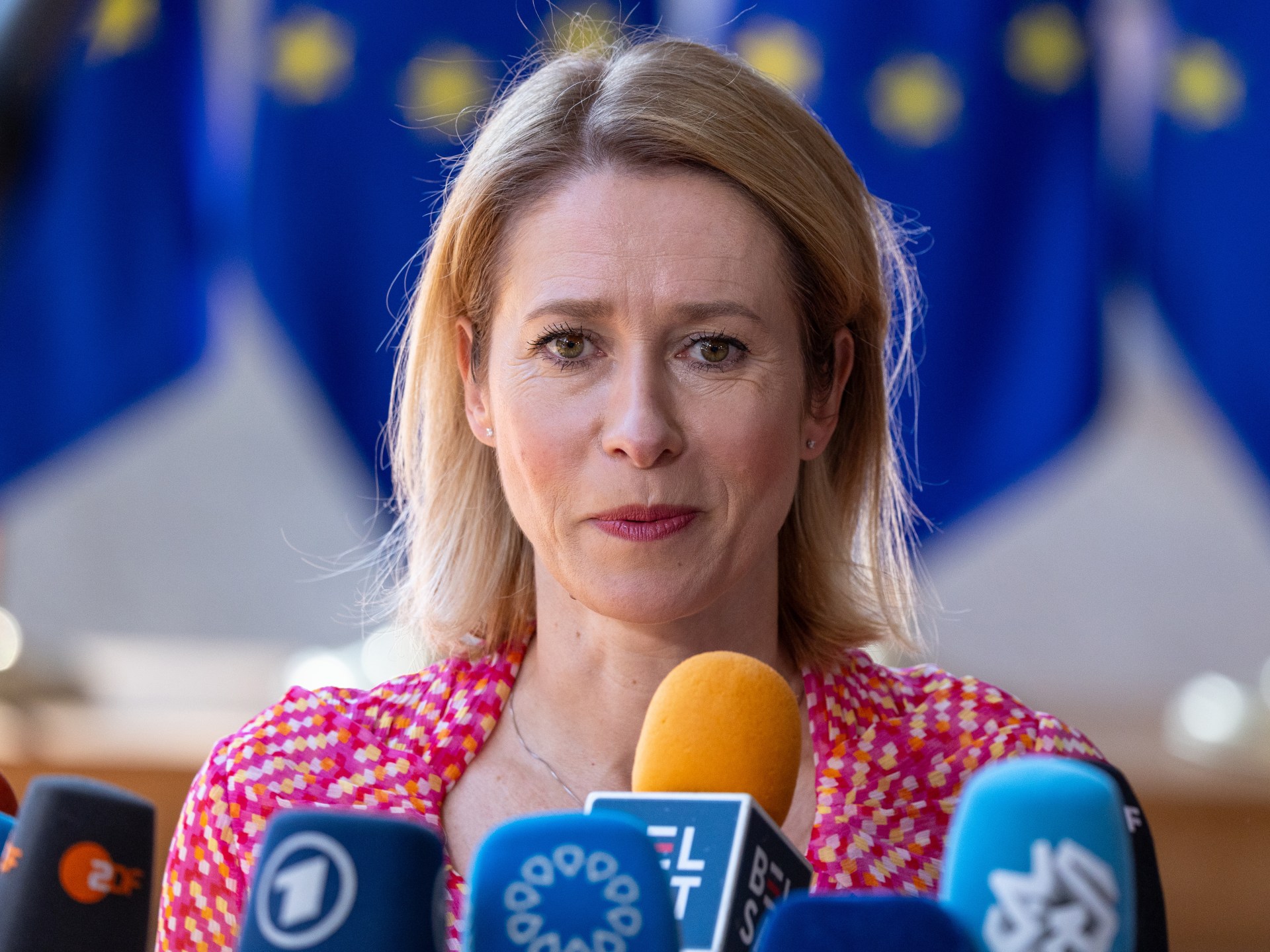 عقوبات مشددة: الاتحاد الأوروبي وبريطانيا يضيقان الخناق على روسيا بحزمة عقوبات جديدة