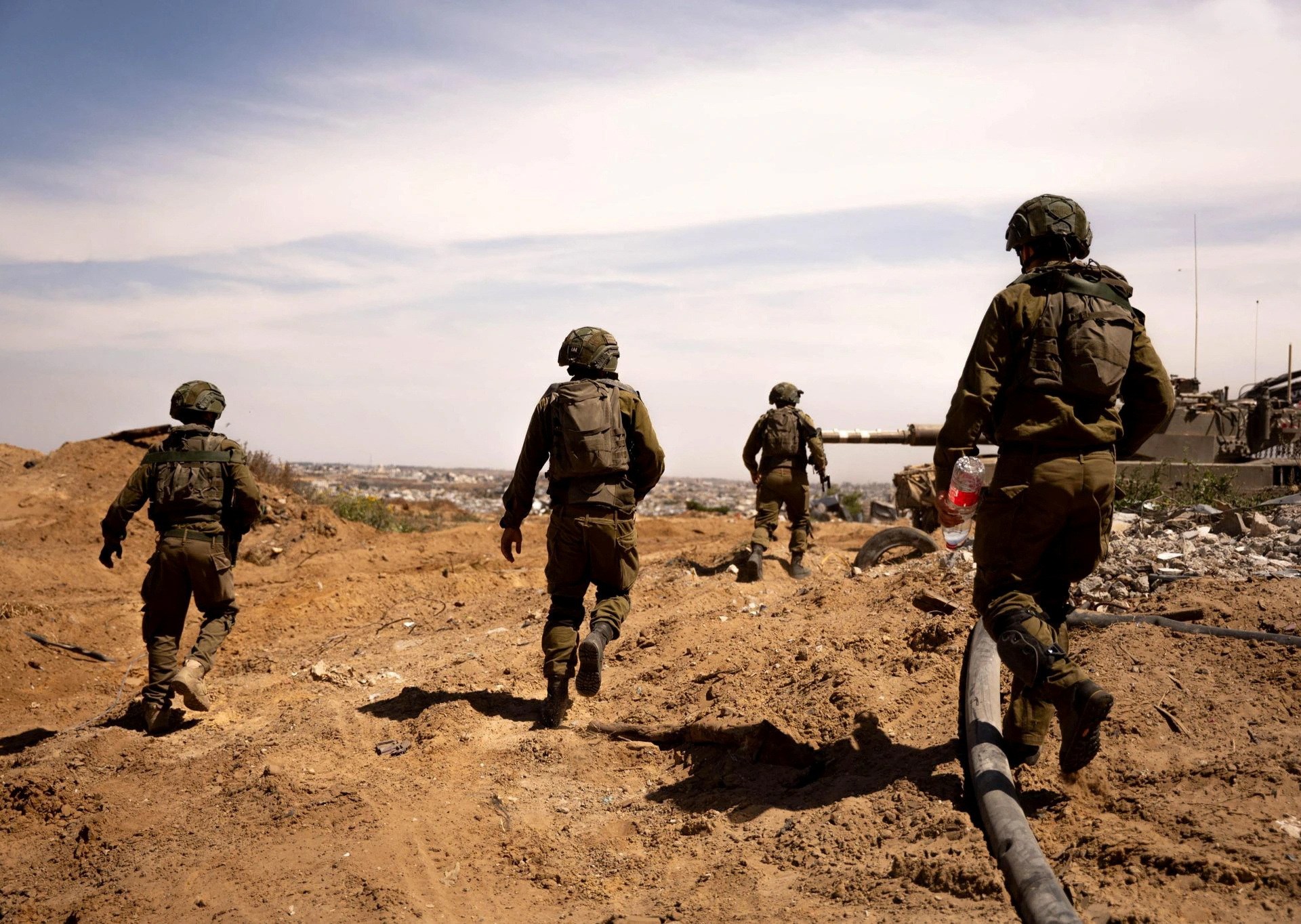 “عربات جدعون”: تحليل لخطة إسرائيلية مثيرة للجدل في غزة وتداعياتها المحتملة