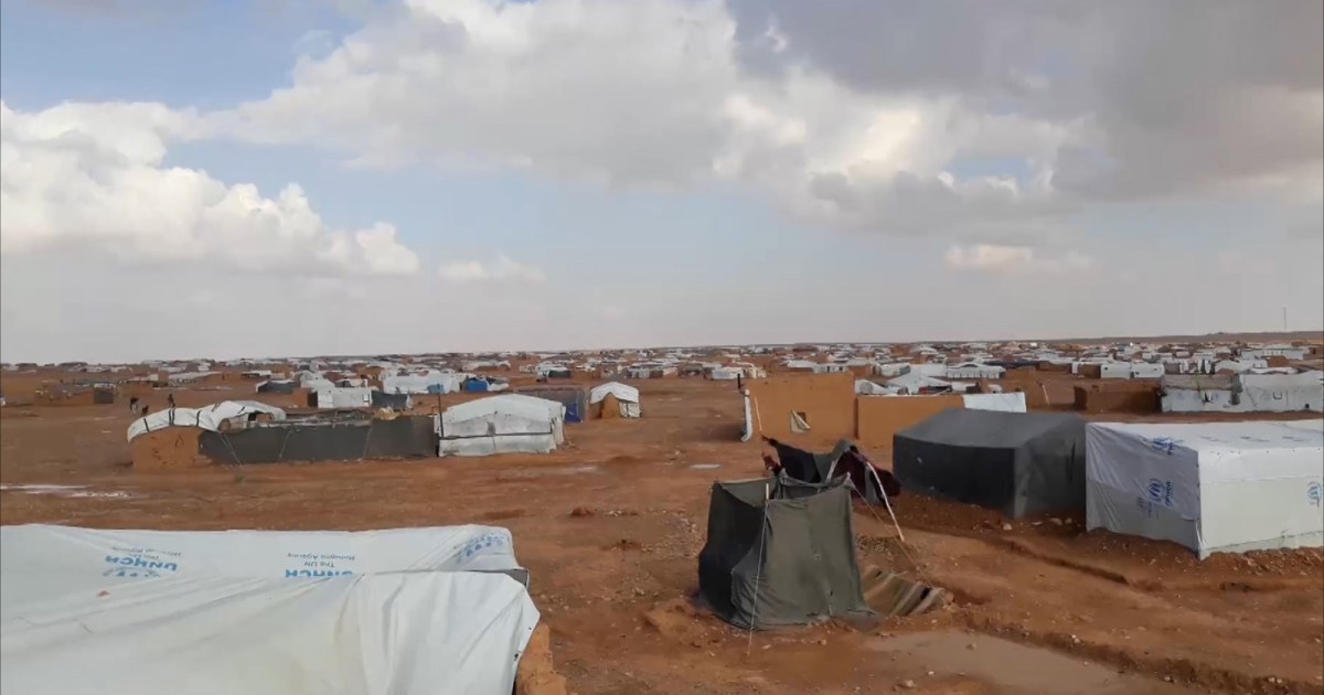 إغلاق مخيم الركبان يطوي صفحة "نزوح مؤلم" في سوريا