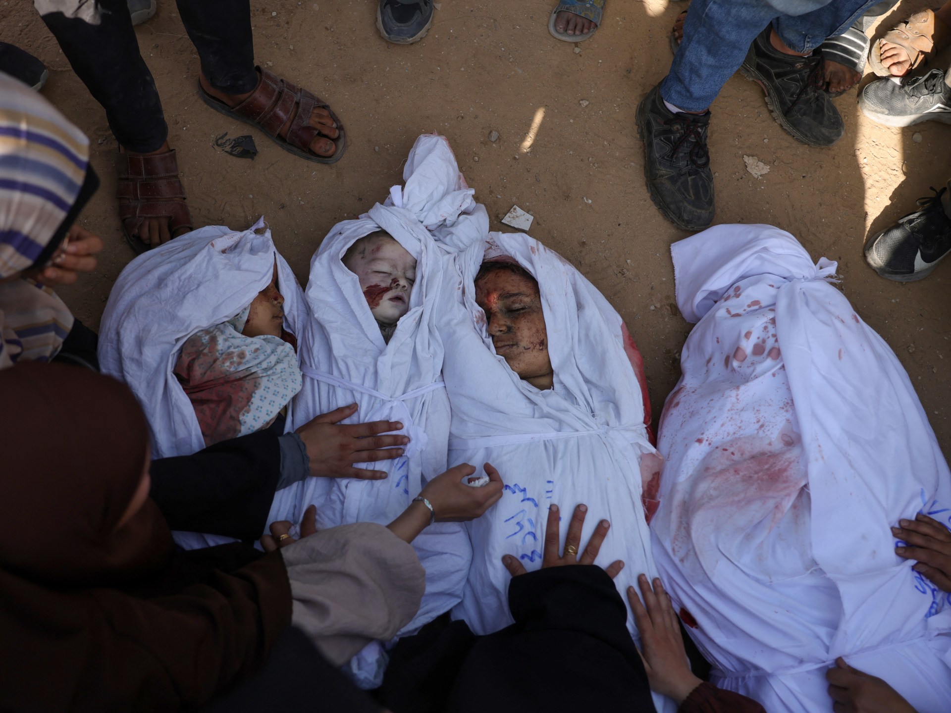 مجازر أطفال غزة تدفع أمهات فرنسا للاحتجاج أمام الإليزيه