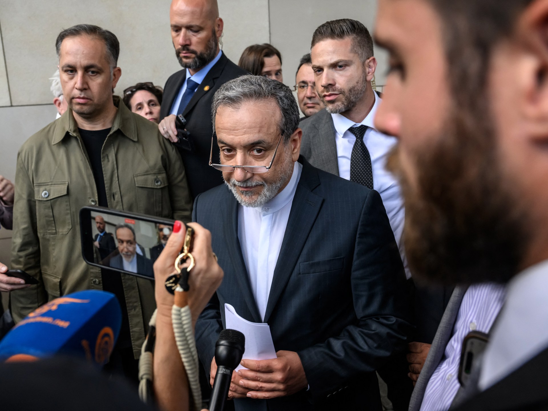 إيران ترفض المفاوضات مع أميركا قبل وقف الهجمات الإسرائيلية