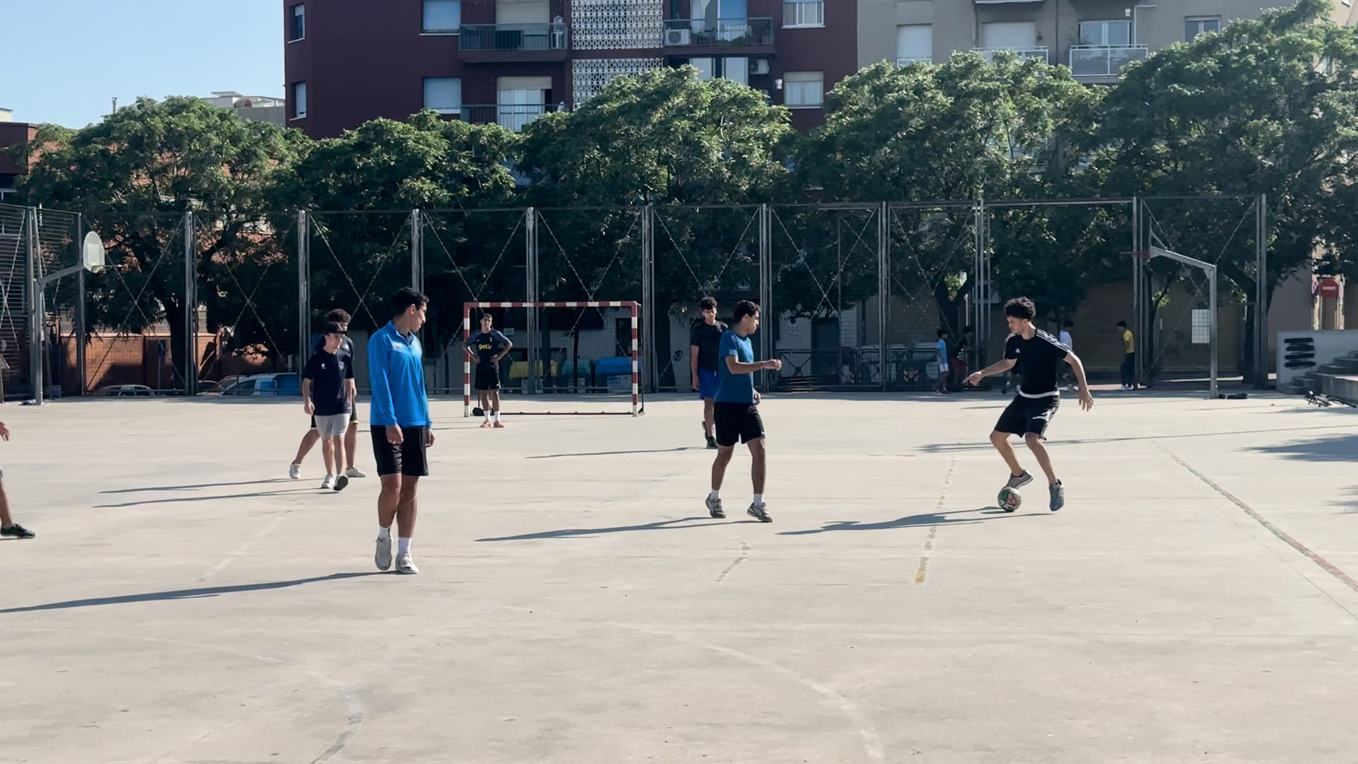 لامين جمال: قصة صعود نجم برشلونة من حي راكافوندا المتواضع