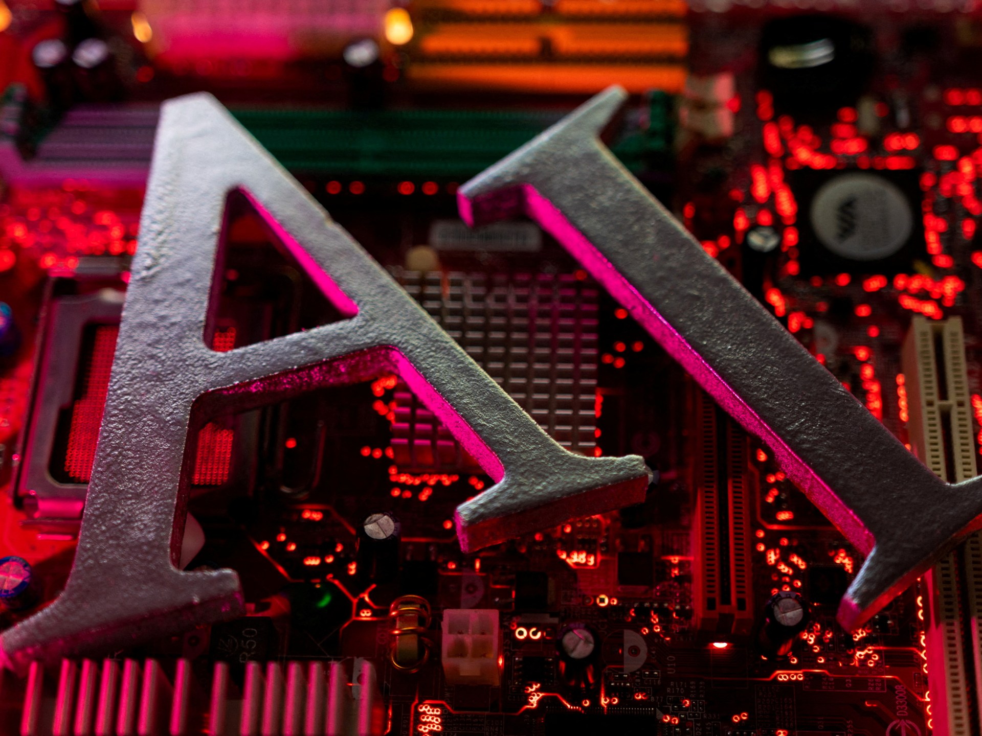 خبيرة في الأمن النووي: الذكاء الاصطناعي قد يقود إلى نهاية العالم