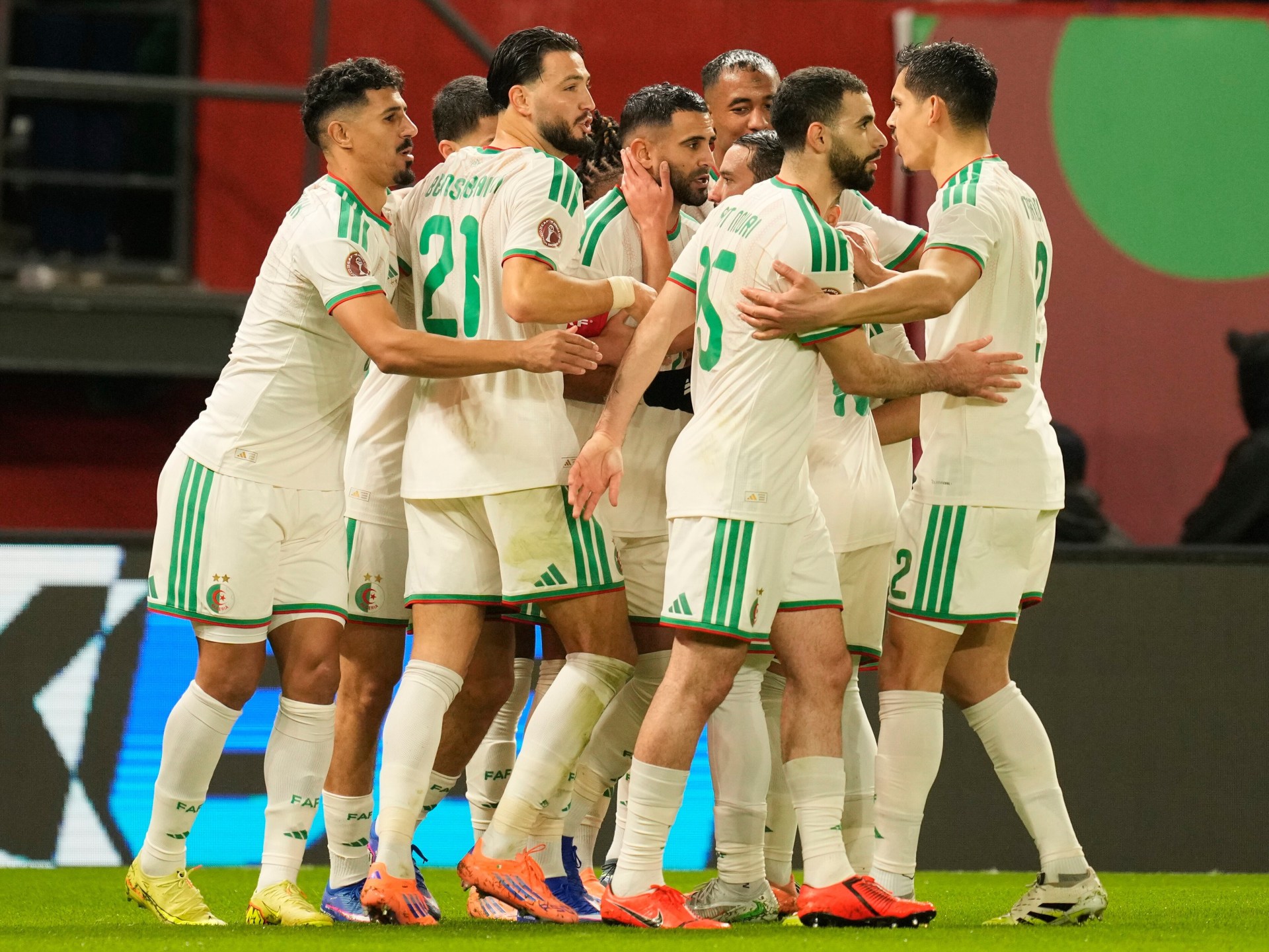 حصاد المجموعات: قائمة المنتخبات المتأهلة إلى ثمن نهائي كأس الأمم الأفريقية 2025 بالمغرب