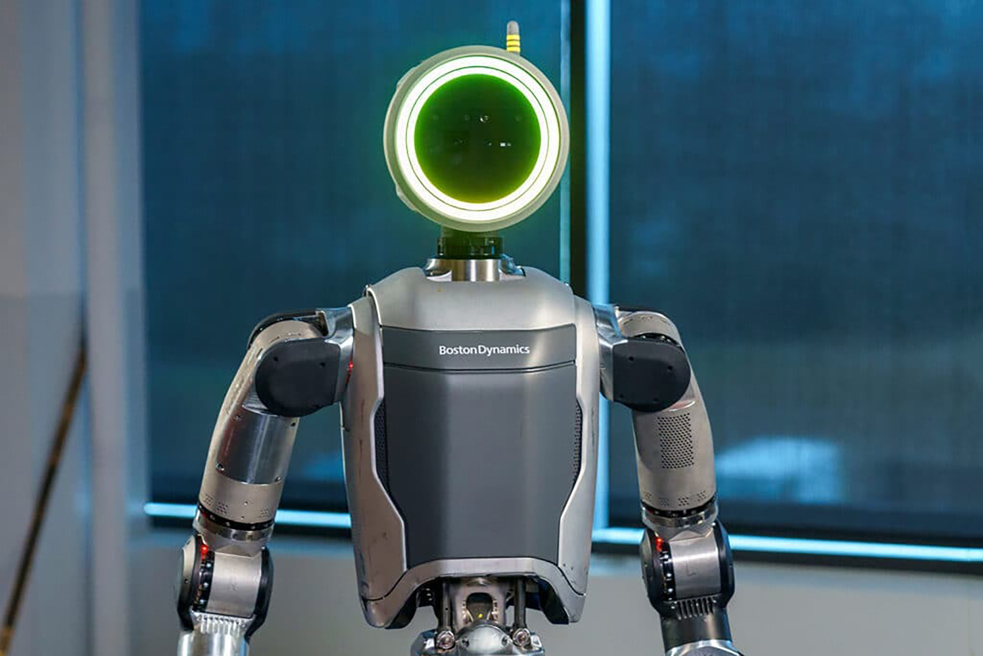 ثورة الروبوتات البشرية في هيونداي: كيف سيغير “أطلس” مستقبل صناعة السيارات بحلول 2028؟