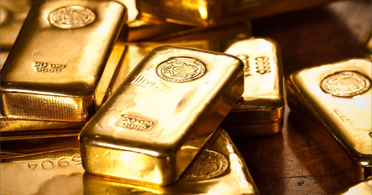 أسعار الذهب والفضة اليوم: ضغوط “إعادة التوازن” والدولار تهبط بالمعدن الأصفر.. فهل يقترب من 5000 دولار؟