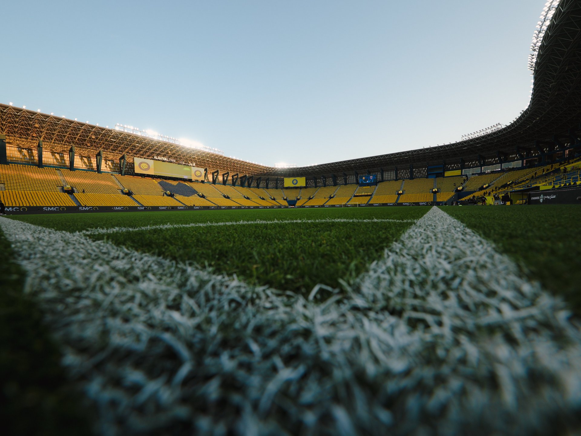 مباشر مباراة النصر والتعاون في الدوري السعودي 2025: صراع القمة يشتعل في الأول بارك