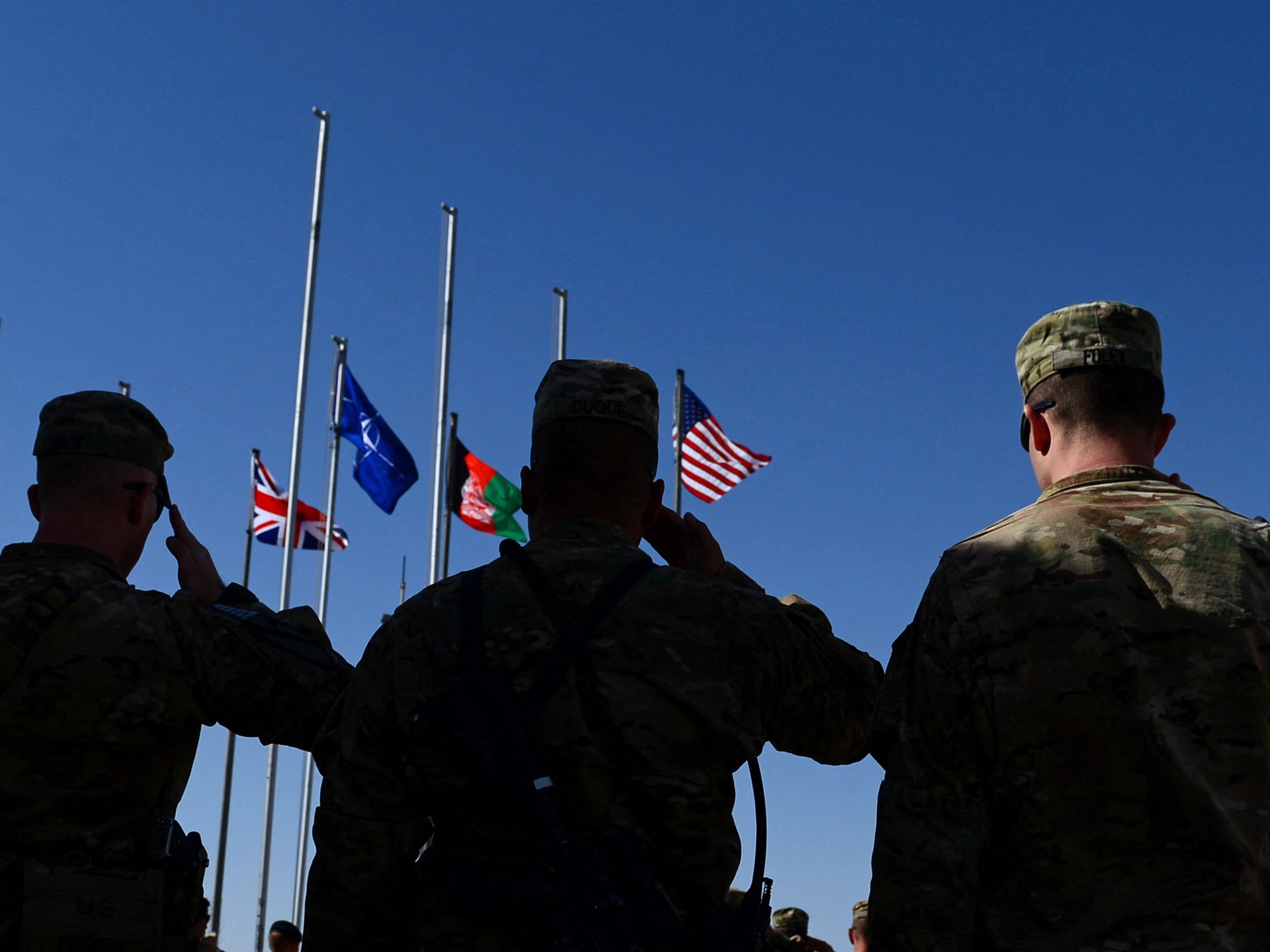 ترمب يتراجع؟ إشادة مفاجئة بالجنود البريطانيين بعد تصريحاته المثيرة للجدل حول أفغانستان