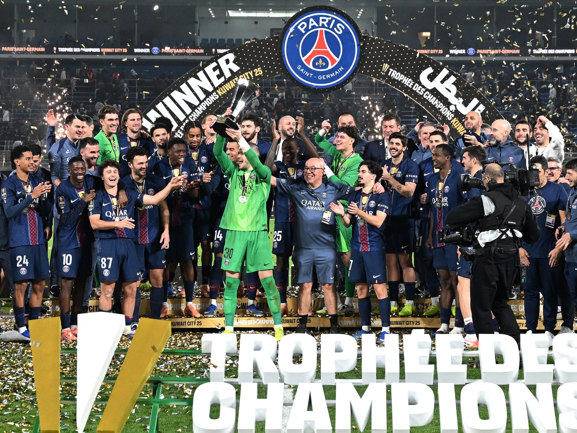 شاهد.. سان جيرمان يتوج بالسوبر الفرنسي للمرة الـ14 في تاريخه