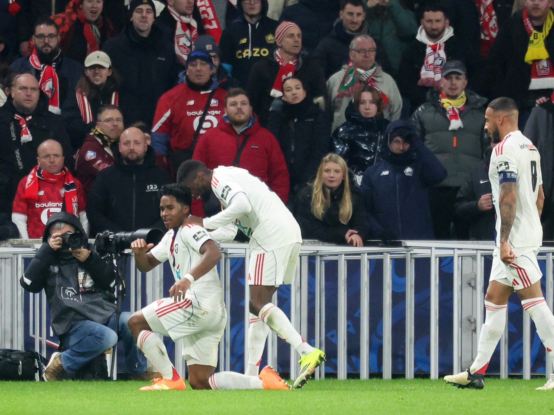 شاهد.. إندريك يحرج ألونسو بهدف حاسم وتأهل ثمين مع ليون الفرنسي