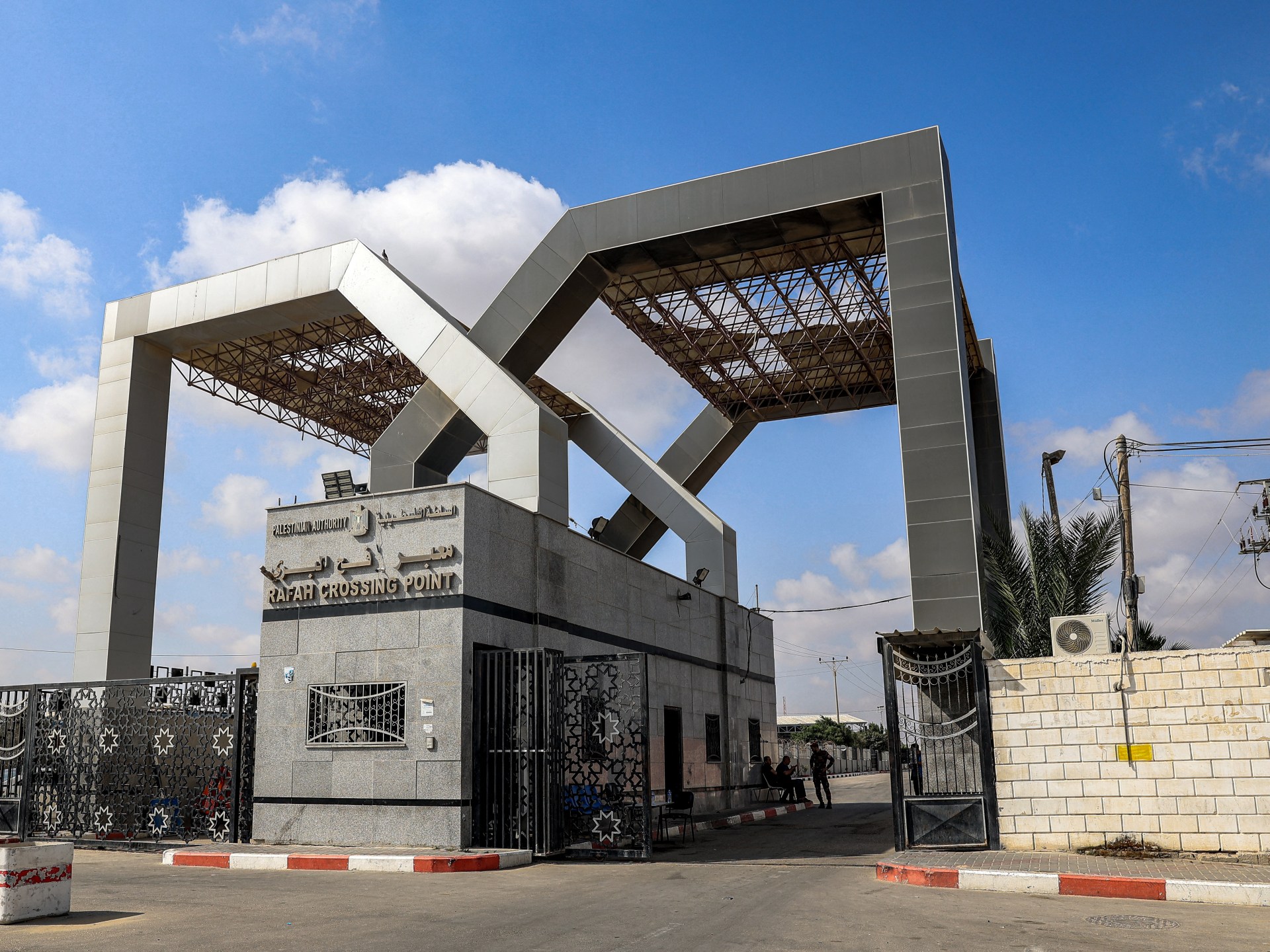 مخطط إسرائيلي لإنشاء ‘مخيم ذكي’ في رفح.. هل اقترب موعد فتح المعبر؟