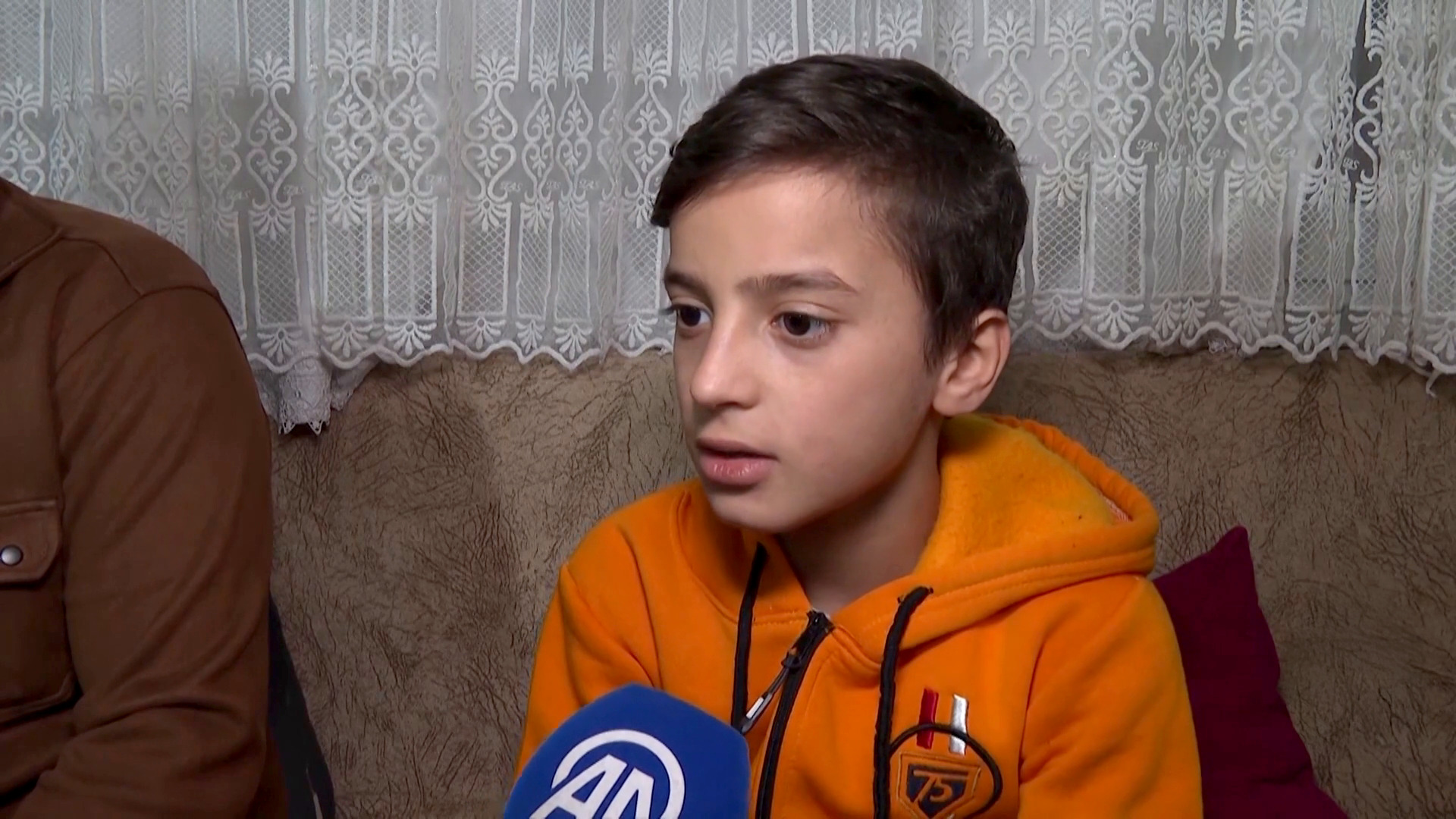 مبادرة طفل سوري تنقذ مريضا بإسطنبول وتثير إعجاب المنصات