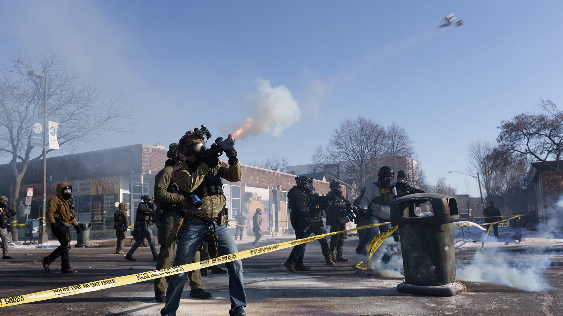 أزمة إغلاق حكومي تلوح في الأفق: الديمقراطيون يفرضون شروطاً قاسية لتعديل مهام وزارة الأمن الداخلي