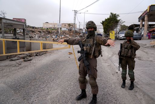 تصعيد في الضفة الغربية: حملة اعتقالات واسعة واتهامات لحكومة نتنياهو بدعم عنف المستوطنين