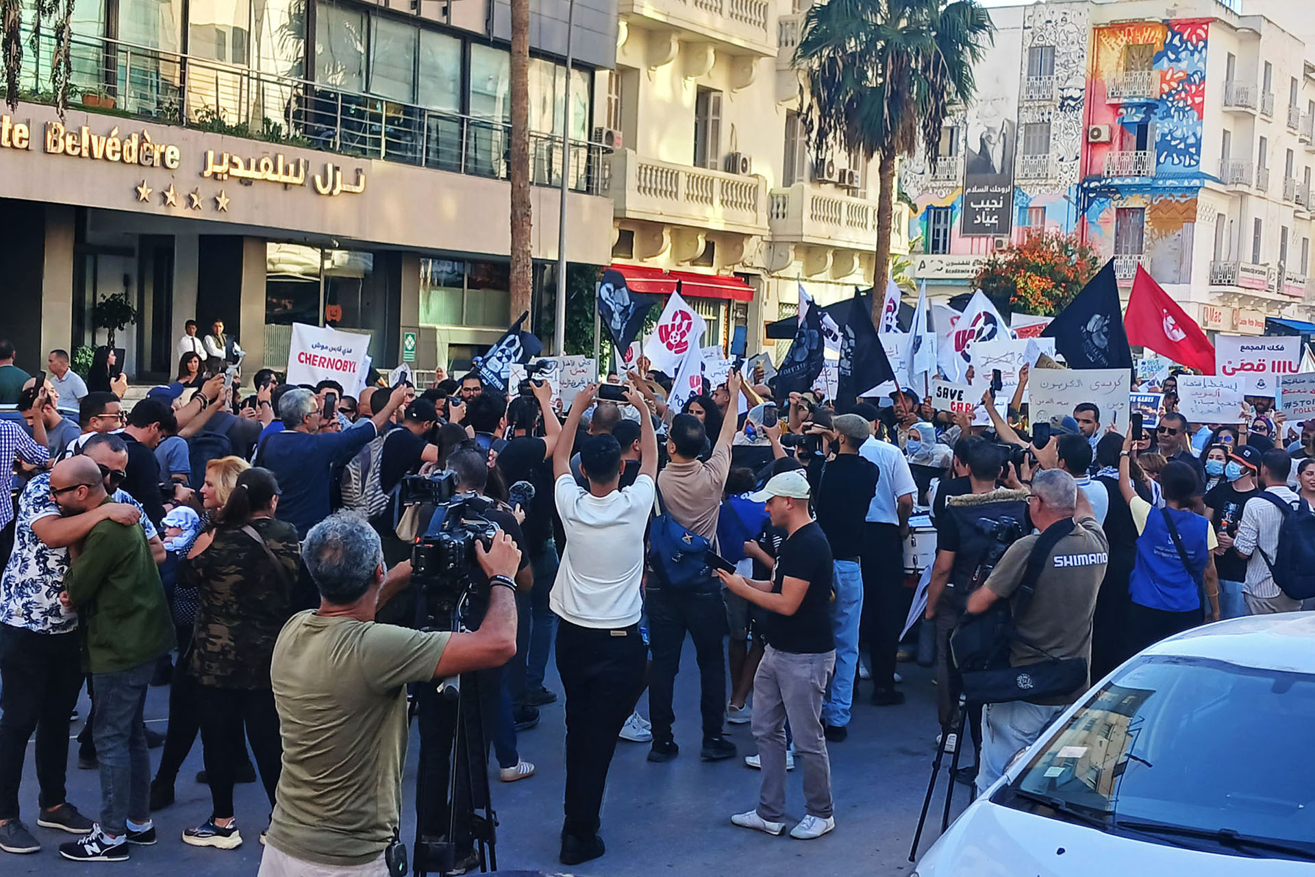 قيس سعيد ومستقبل تونس: هل نجحت سياسة “غلق ملف الثورة” في إنهاء الأزمة أم تعميقها؟