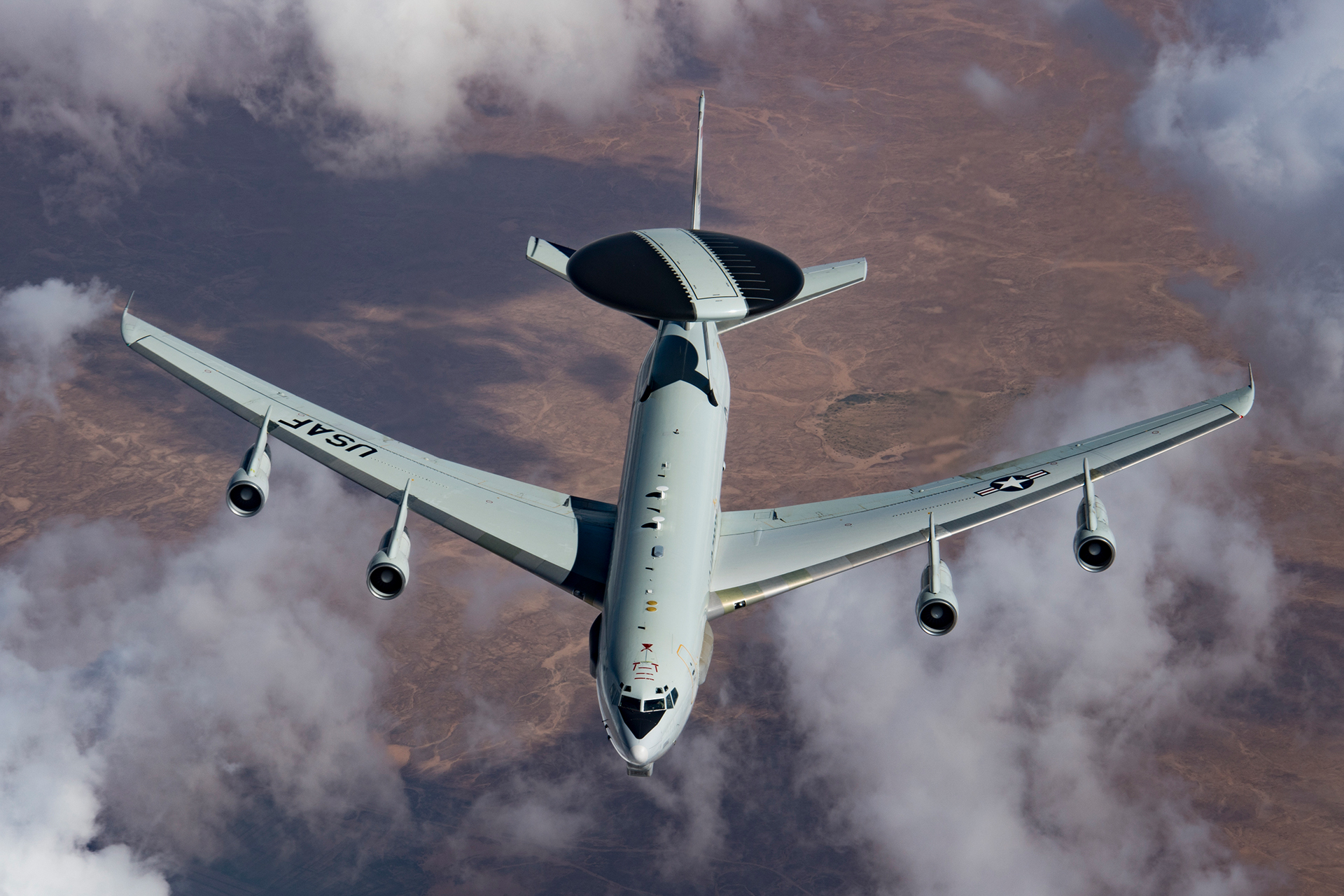 نذير الحرب؟ تحركات جوية أمريكية مكثفة تمهد لضربة عسكرية محتملة ضد إيران