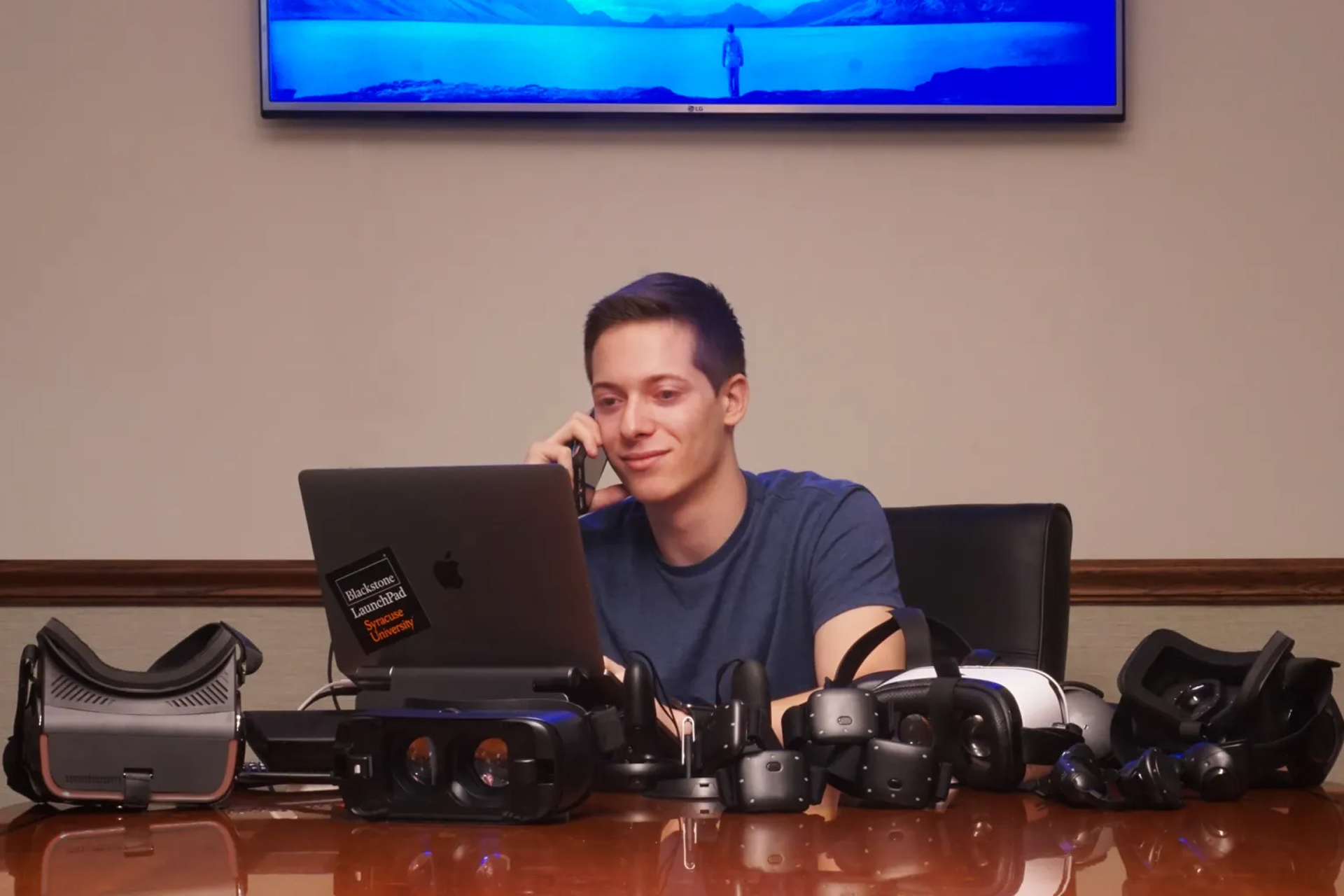 مات شومر يطلق صرخة تحذير: مخاطر الذكاء الاصطناعي تجاوزت التوقعات ووصلت لمرحلة الخطر