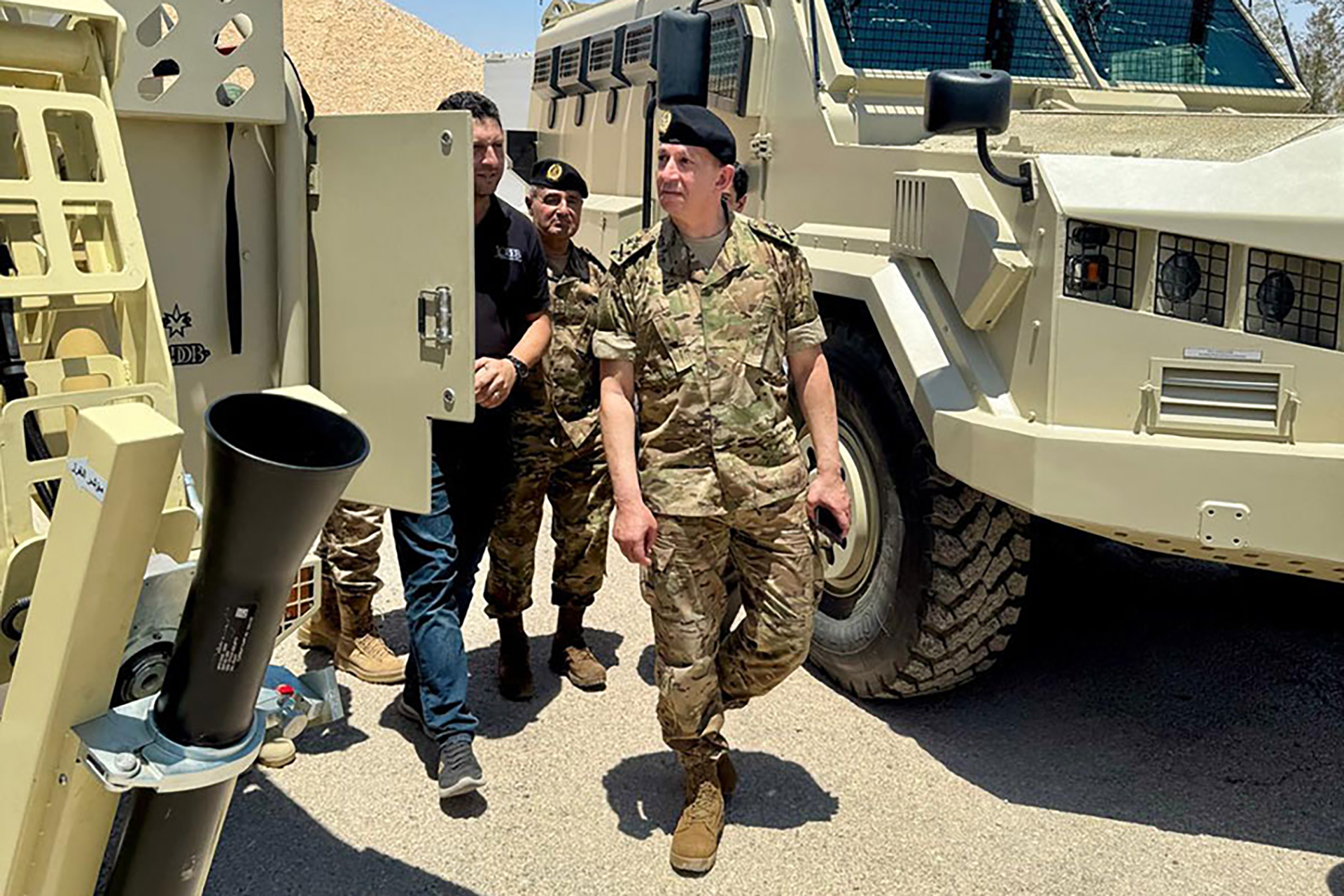 حصر السلاح في لبنان