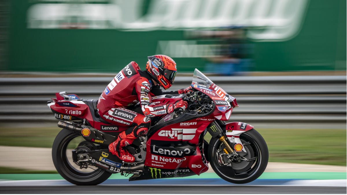 موتو جي بي 2026