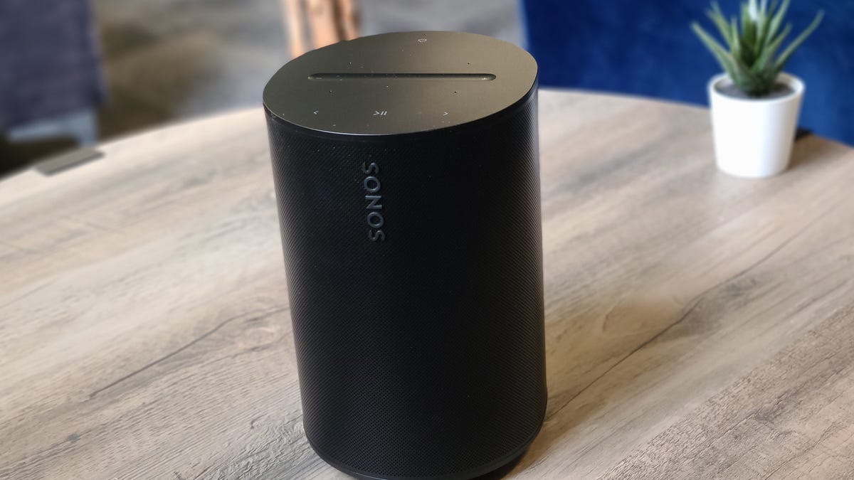 أفضل مكبرات صوت سونوس (Sonos) لعام 2026: دليلك الشامل لاختيار النظام الصوتي الأمثل