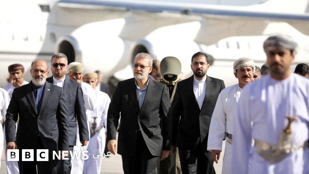 لاريجاني في مسقط ونتنياهو في واشنطن: حراك دبلوماسي مكثف لحسم مصير المفاوضات الإيرانية الأمريكية