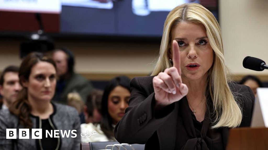 مواجهة نارية في الكونغرس: 4 نقاط مفصلية في شهادة بام بوندي حول قضية جيفري إبستين