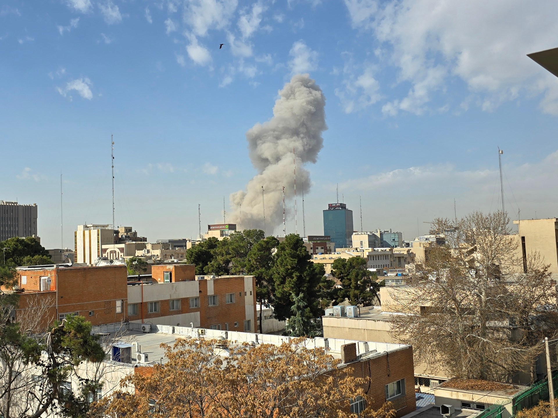 انفجار الوضع العسكري: تفاصيل عملية ‘زئير الأسد’ ضد إيران ورد ‘الوعد الصادق 4’ المزلزل