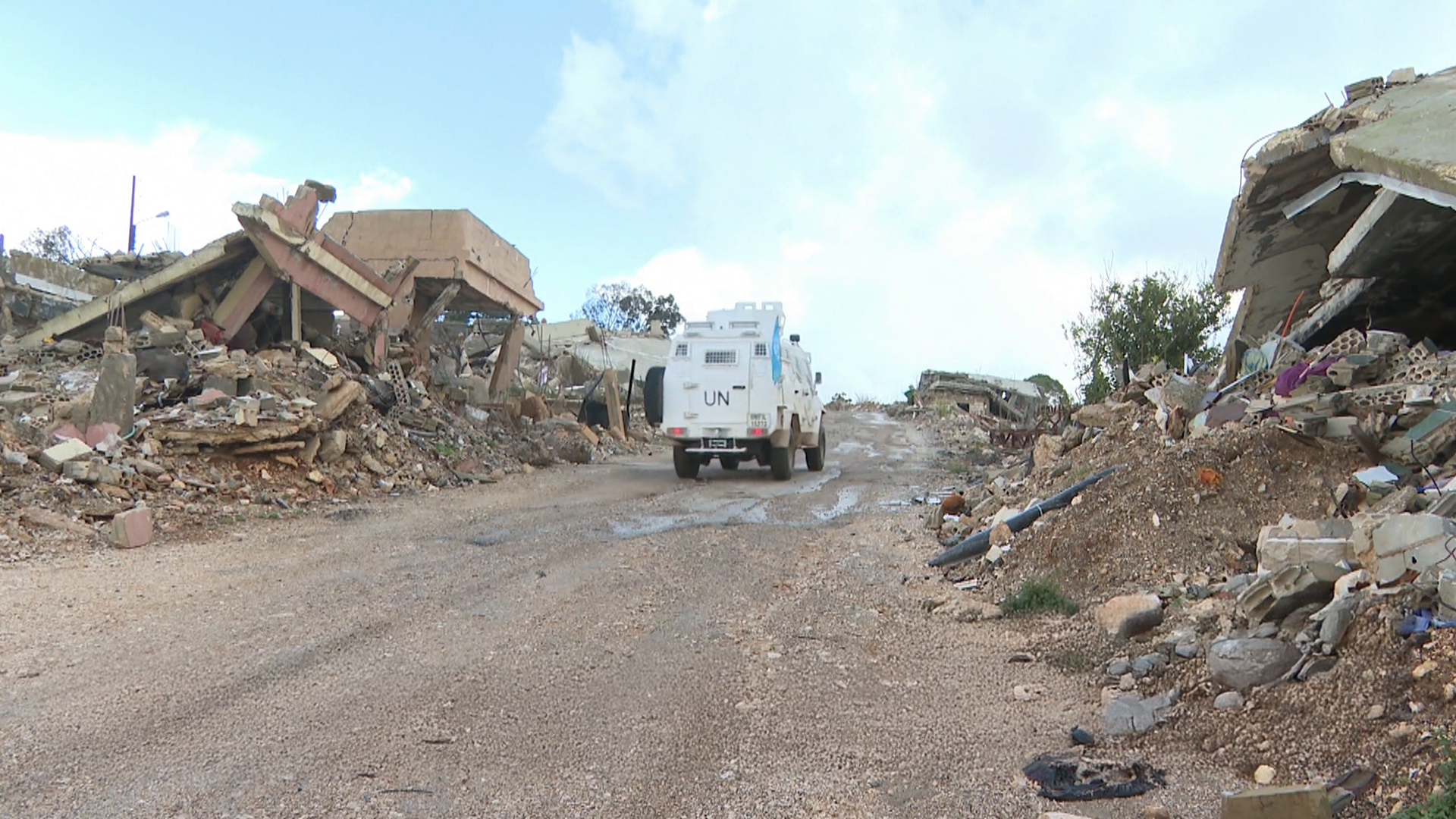 تحديات العودة إلى جنوب لبنان: هل ينجح الجيش في حصر السلاح وسط خروقات مستمرة؟