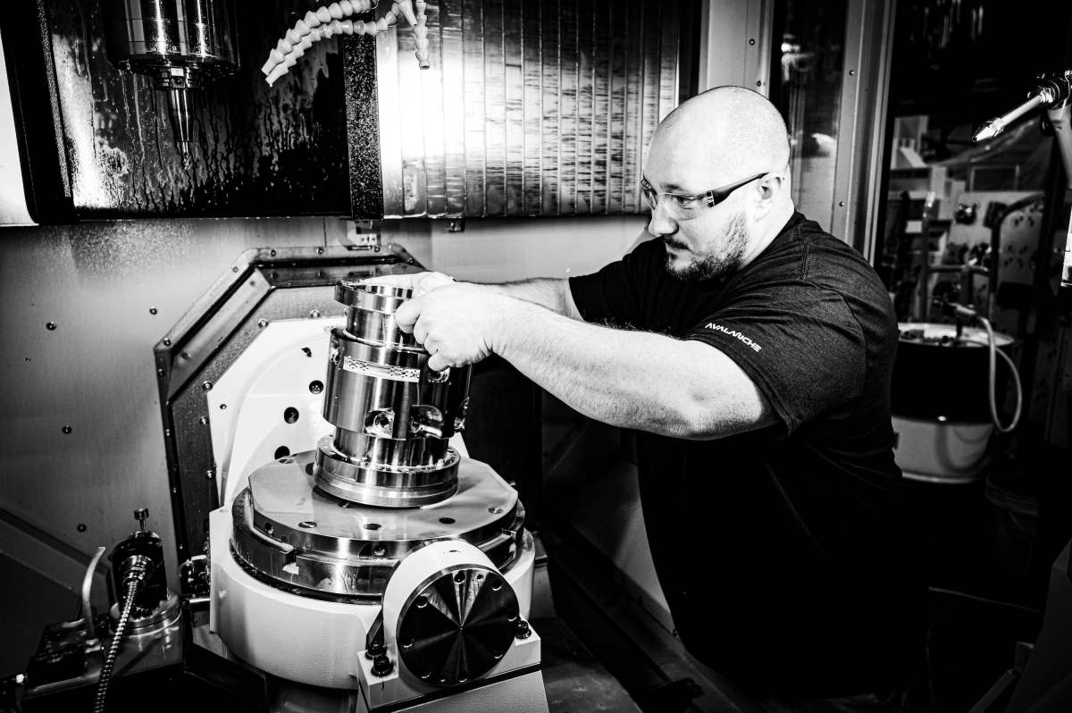 “أفالانش إنيرجي”: لماذا تعتقد هذه الشركة الناشئة أن مفاعلات الاندماج النووي المصغرة هي مستقبل الطاقة؟