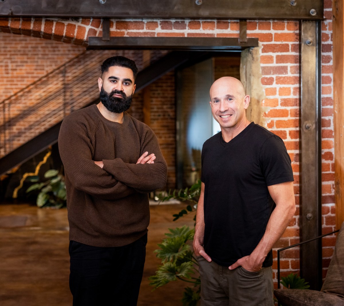 لوتس هيلث (Lotus Health)