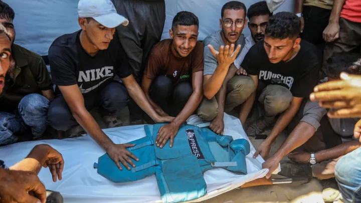 تقرير دولي: 2025 العام الأكثر دموية للصحافة بمقتل 129 صحفياً وسط حصيلة قياسية في الهجمات الإسرائيلية