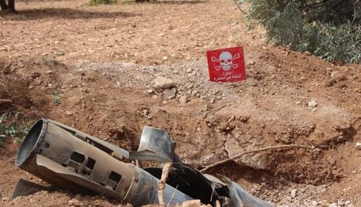 سوريا: إصابة 3 مدنيين بانفجار من مخلفات الحرب في ريف إدلب الجنوبي