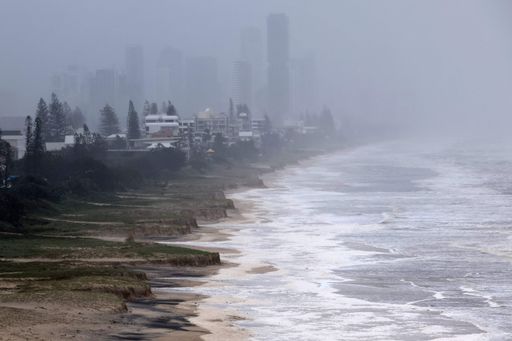 تحذيرات في أستراليا مع اشتداد قوة إعصار «ميتشل» واقترابه من مراكز تصدير الحديد العالمية