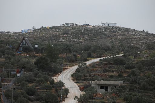 تصعيد إسرائيلي في نابلس: تفجير مقر لحركة فتح ومطالبات فلسطينية بتحرك دولي ضد الاستيطان