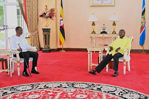 توتر دبلوماسي بين الخرطوم وكمبالا: السودان يتهم أوغندا بمساندة “جرائم الإبادة” لاستقبالها حميدتي