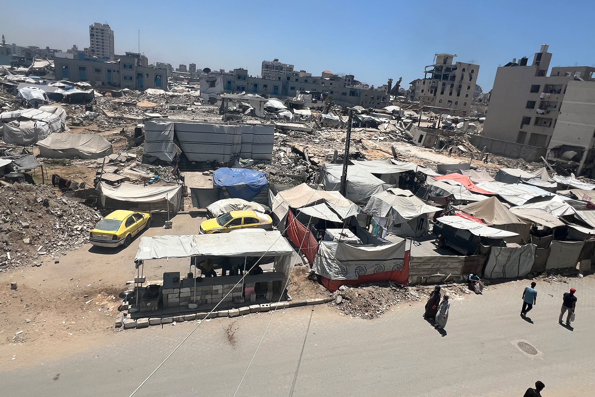 تصعيد الاحتلال: شهداء في غزة وحملة اعتقالات تطول 16 فلسطينية بالضفة الغربية