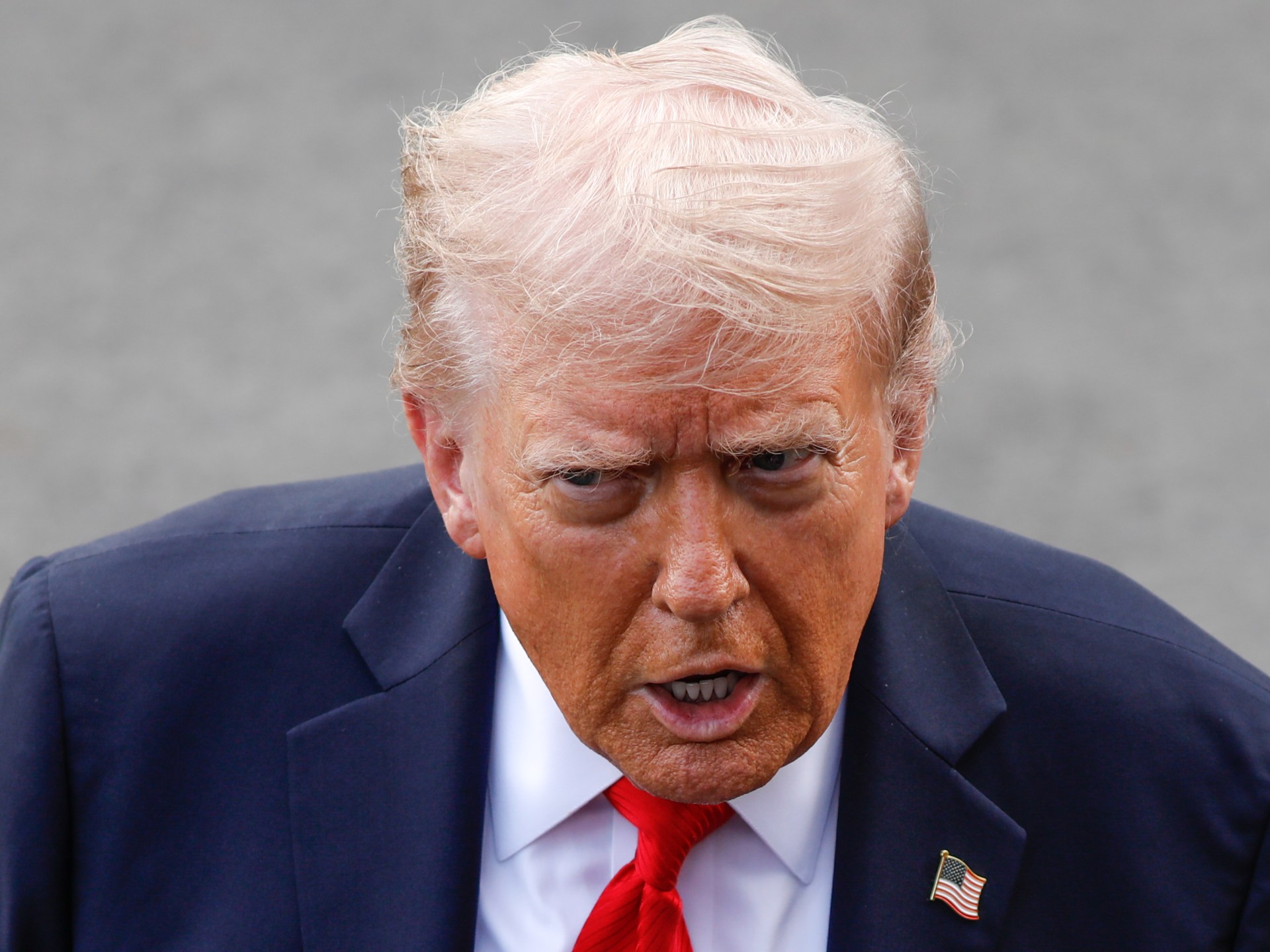 انقسام حاد في البيت الأبيض.. هل يغير ترمب مسار الحرب مع إيران؟ كواليس صراع الأجنحة