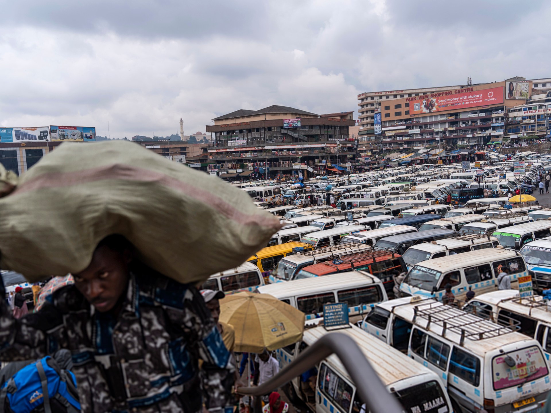 حظر سيارات الأجرة المتهالكة