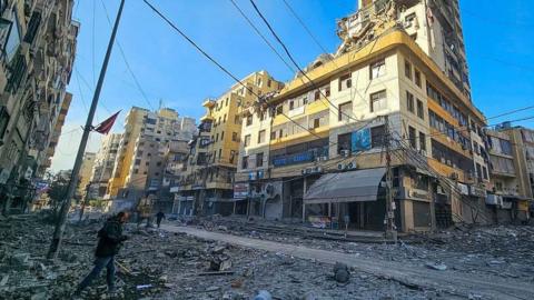 تصعيد خطير في الحرب بين إيران وإسرائيل: تدمير مخبأ القيادة في طهران واستهداف مكثف لدول الخليج