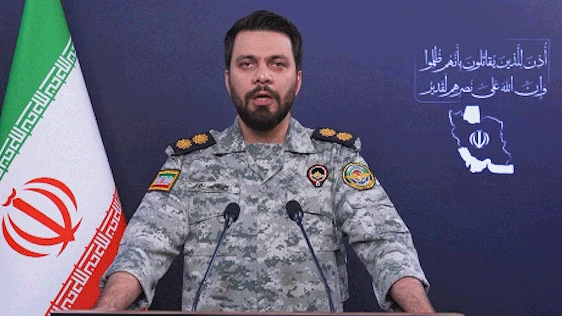 إيران تؤكد تراجع حاملة طائرات أمريكية وواشنطن تنفي