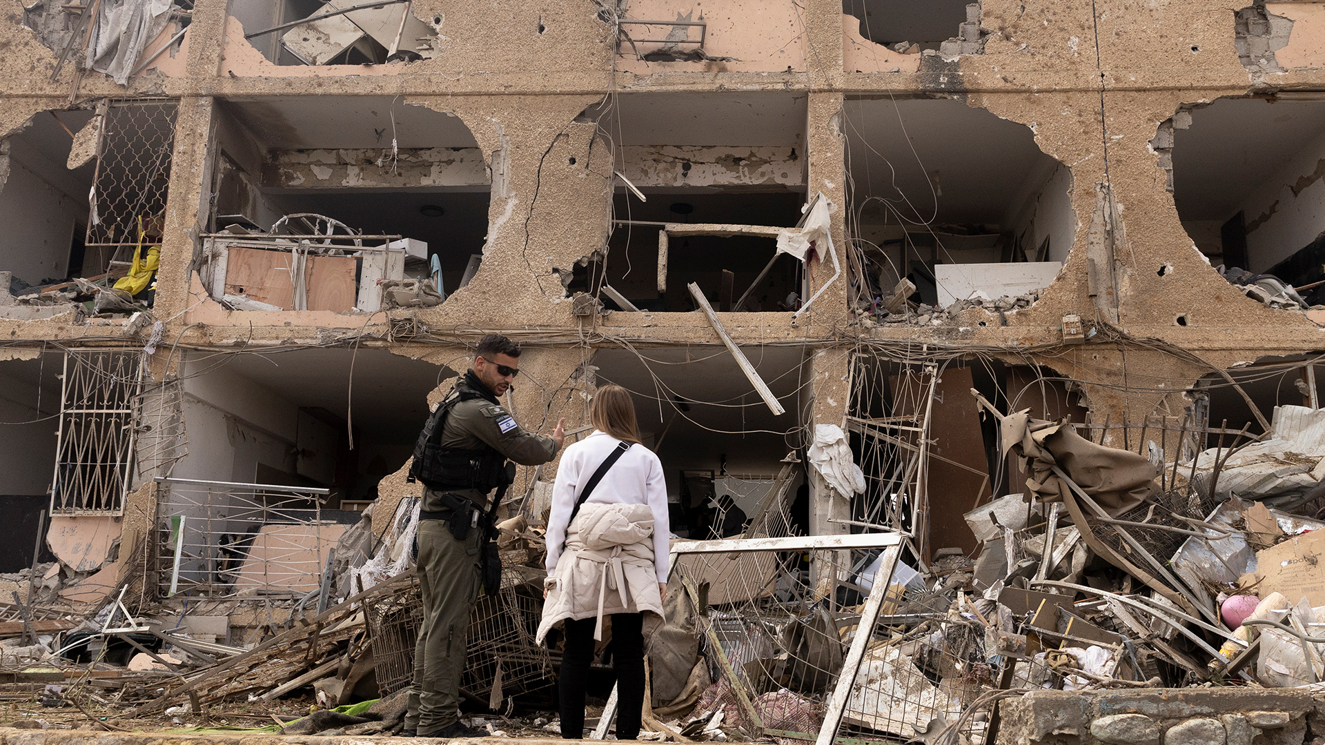 مفاعل ديمونة تحت النار: كيف هزت الصواريخ الإيرانية العمق الإسرائيلي وأشعلت المنصات؟